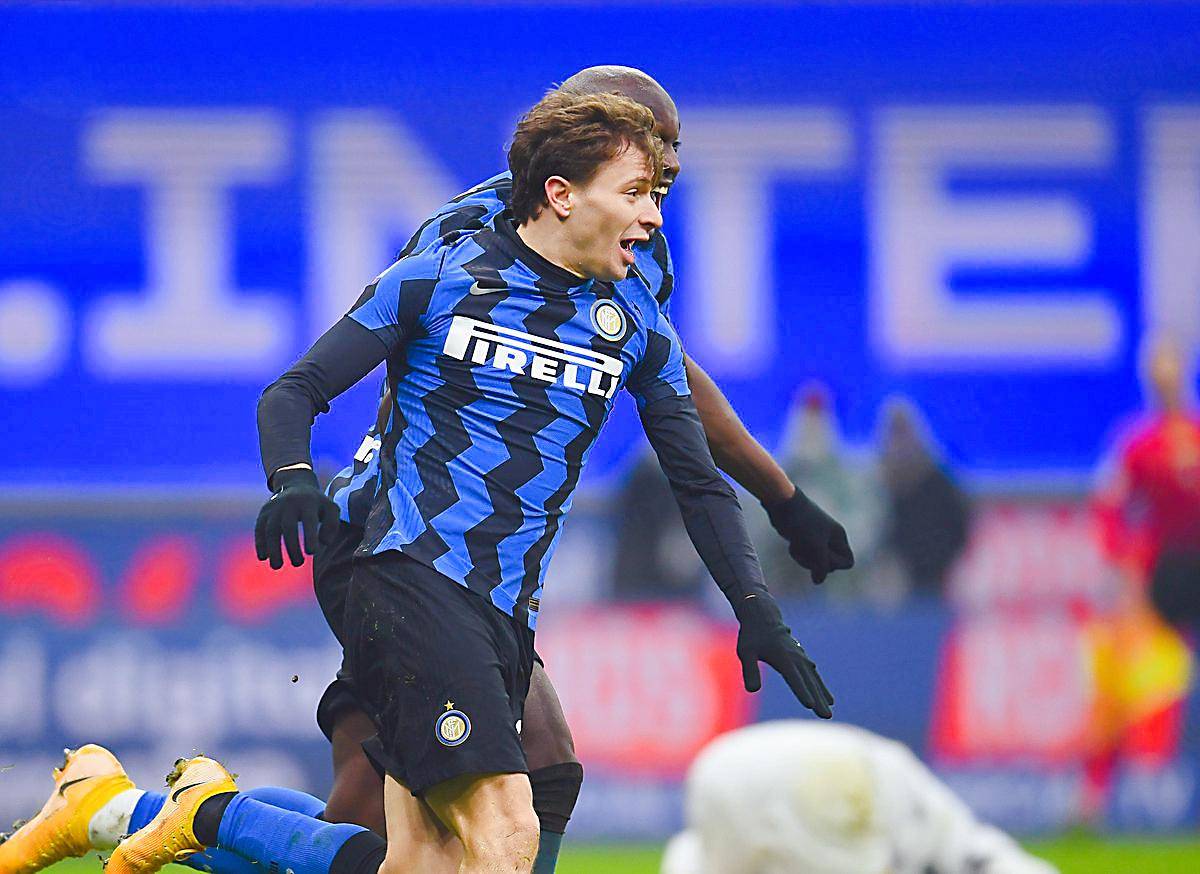 关于那不勒斯攻击火力全开，连续三场大胜的信息