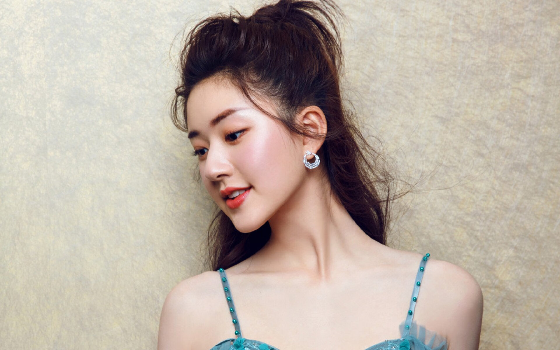 国王强势晋级撼动西部格局，塔图姆赛后评分拉满引热议，新时代的权杖交接？