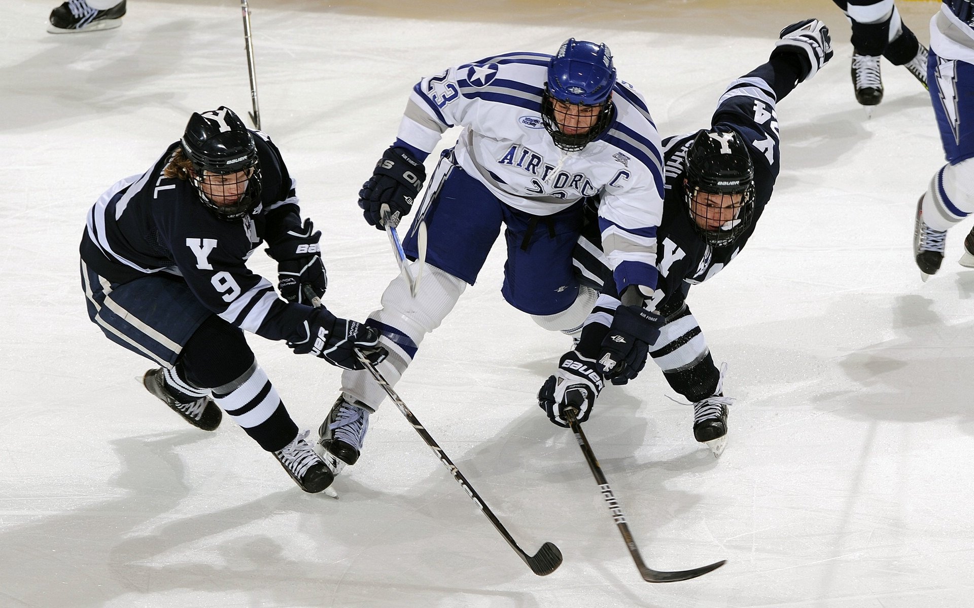 雄鹿踏平国王,霍勒迪如何成为决定胜负的关键先生